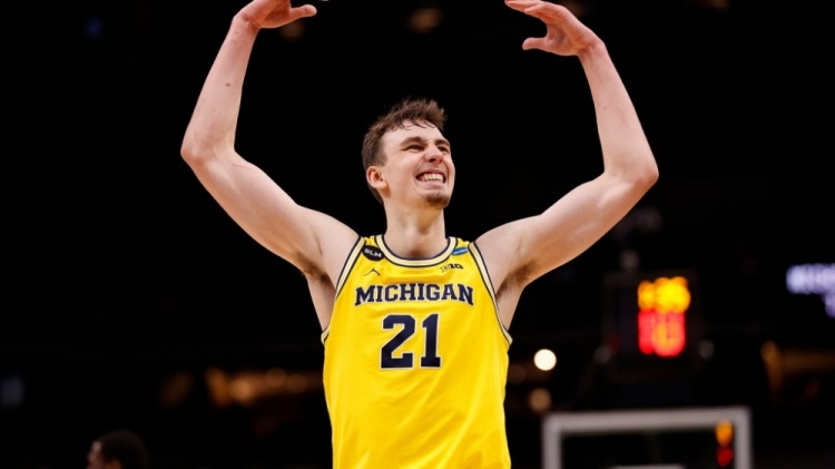 今足球界的 今足球界的