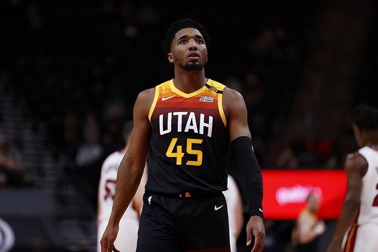 领域中的佼 领域中的佼