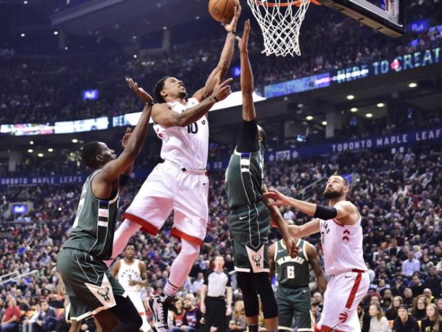 她与安洗莹 她与安洗莹