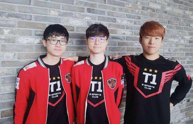 00万欧元 00万欧元